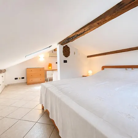 Appartamento Hostdomus - La Terrazza Sul Mare